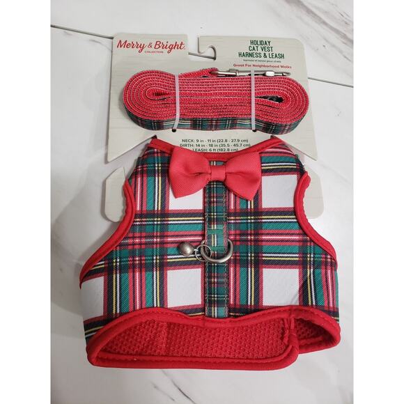 NEW Merry & Bright‎ Cat Leash & Harness Holiday Red and Green Plaid Christmas - Picture 1 of 5